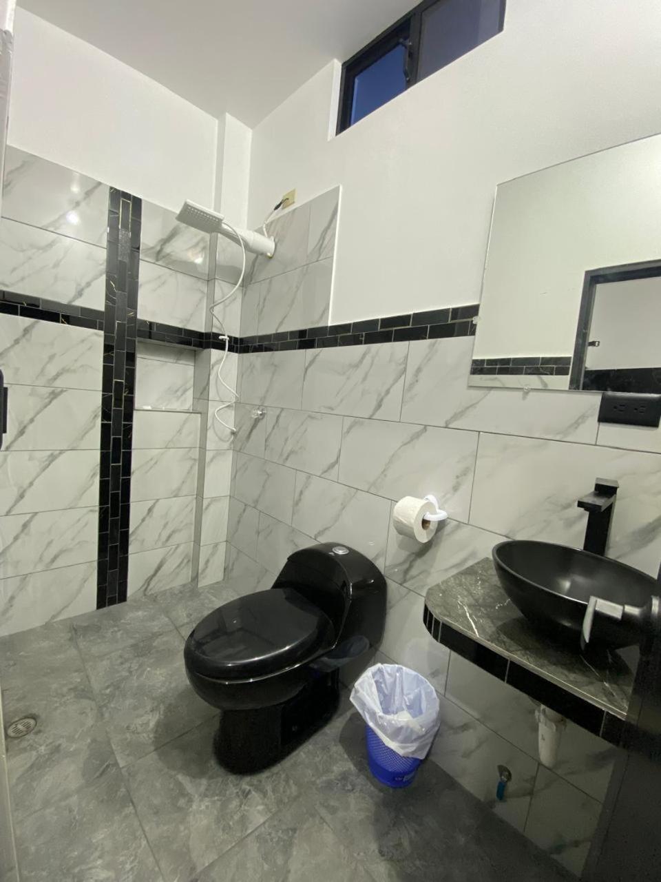 푸에르토 바케리조 모레노 La Casa D Juan 아파트 외부 사진